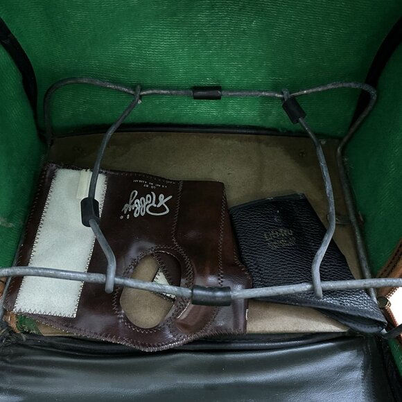 Vintage Brunswick Bowling Ball Bag Two Tone Faux Leather Tan Brown Retro Handles - Picture 8 of 9